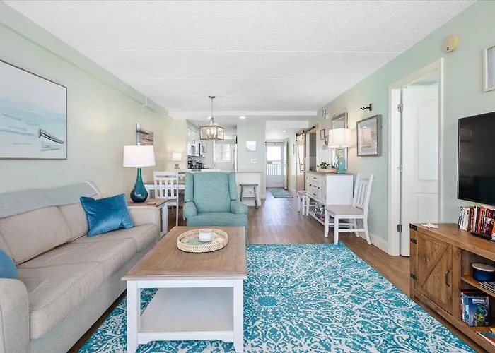 Holiday home Towers-direct Ocean Front Views From Your Private Balcony And Renovated Condo! *