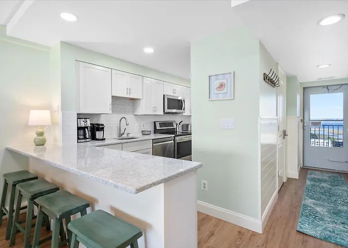 Holiday home Towers-direct Ocean Front Views From Your Private Balcony And Renovated Condo! *
