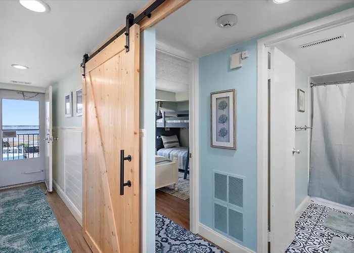 Towers-direct Ocean Front Views From Your Private Balcony And Renovated Condo!