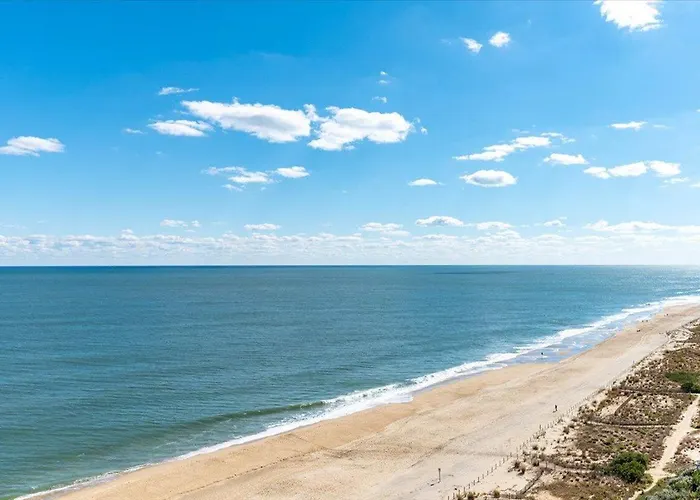 Towers-direct Ocean Front Views From Your Private Balcony And Renovated Condo! Holiday home