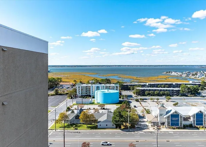 Towers-direct Ocean Front Views From Your Private Balcony And Renovated Condo!