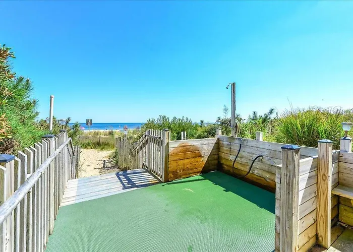 Holiday home Towers-direct Ocean Front Views From Your Private Balcony And Renovated Condo! *